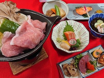 画像：米の娘ぶた鉄板焼き付和食膳