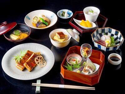 画像：鰻尽くし膳
